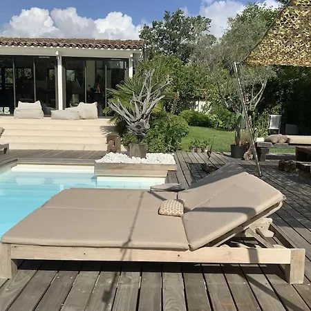 Villa Saint-Tropez * 圣特罗佩